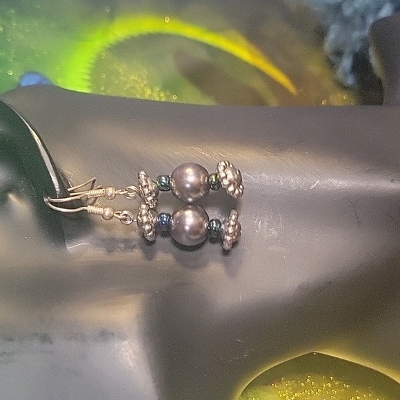 New Handmade Silver & Black Iridescent Bead Drop Earrings - Picture 4 of 7